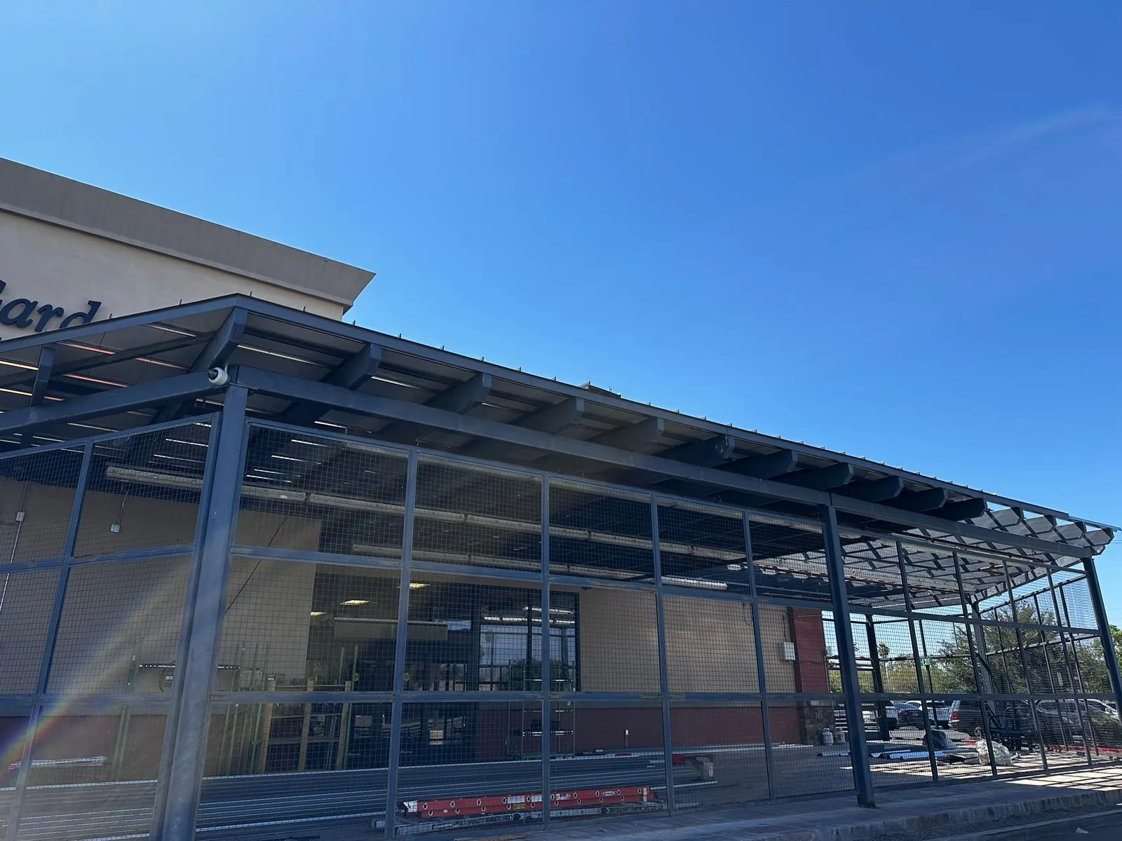 Commercial roofing project